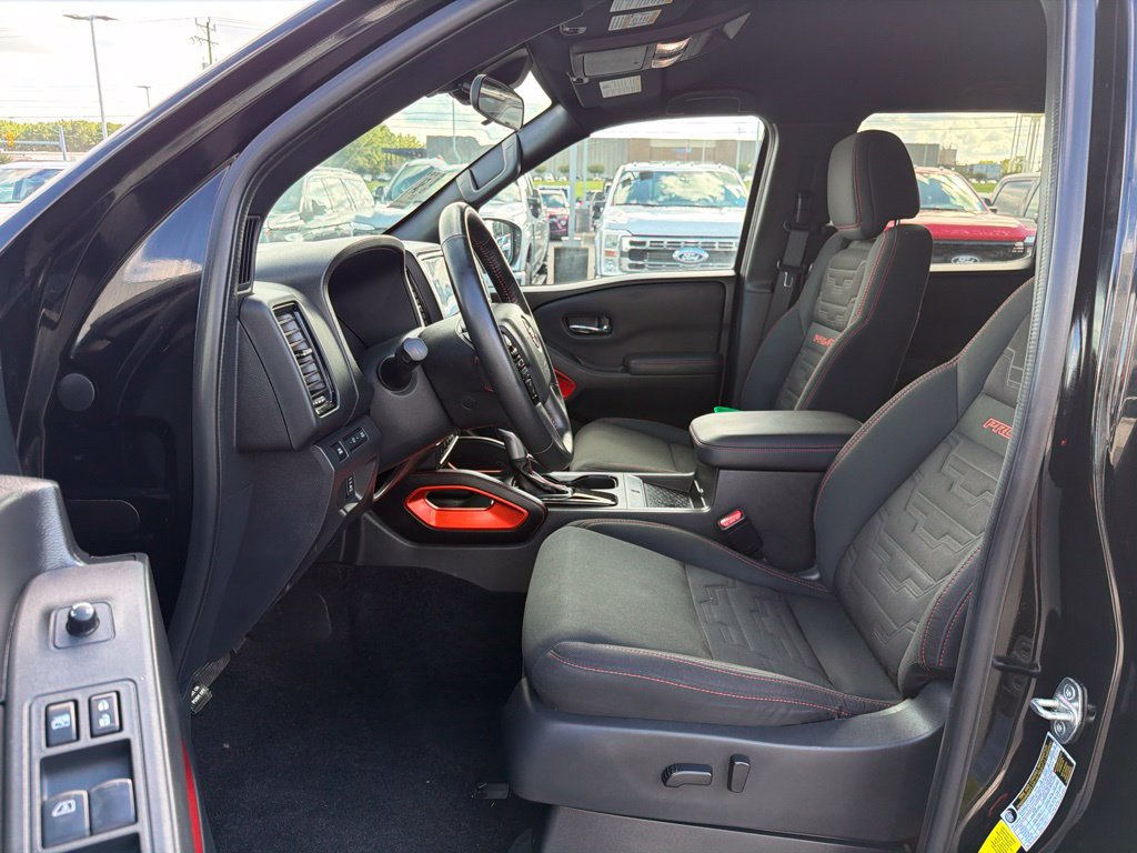 Used 2023 Nissan Frontier PRO-4X w/ Pro Convenience Package AWD/4WD image 11