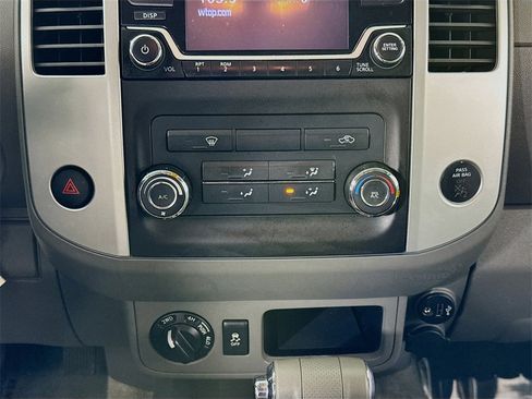 Used 2018 Nissan Frontier SV image 16