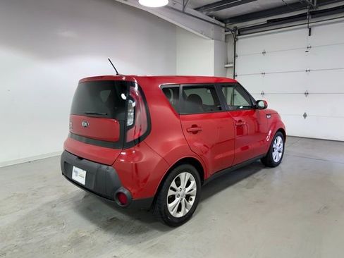 Used 2015 Kia Soul + FWD image 7