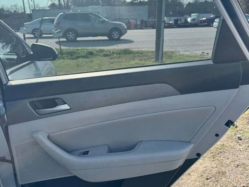 Used 2018 Hyundai Sonata SEL image 15