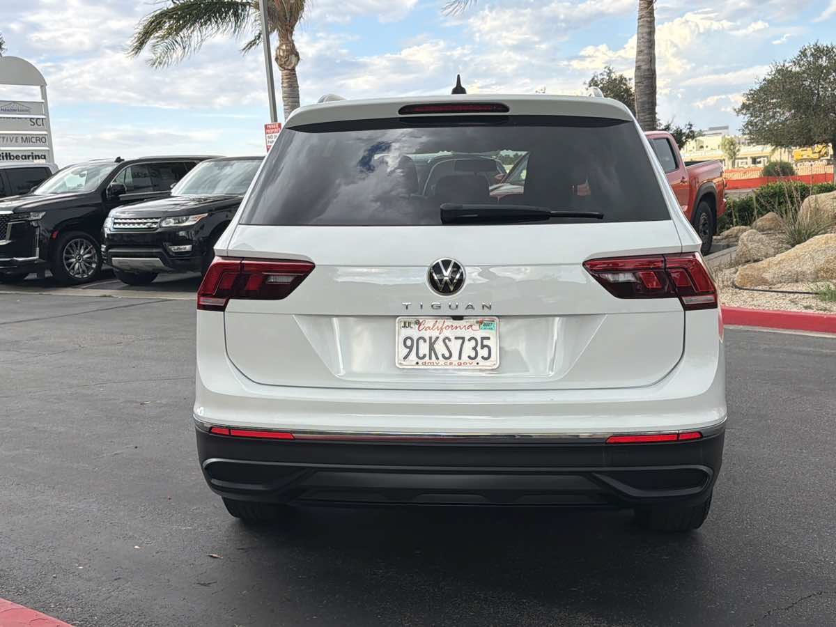 Used 2022 Volkswagen Tiguan S FWD image 6