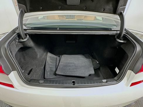 Used 2019 BMW 750i w/ Executive Package RWD image 27