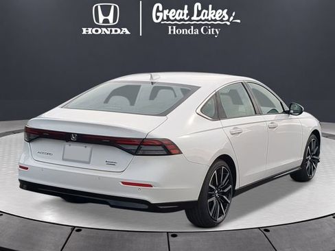 New 2026 Honda Accord Touring image 5