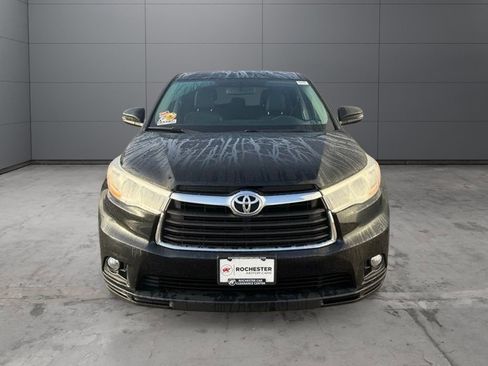 Used 2014 Toyota Highlander Plus AWD/4WD image 32