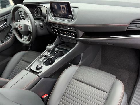 New 2026 Nissan Rogue SV image 14