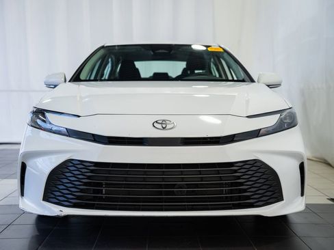 Used 2025 Toyota Camry LE FWD image 2