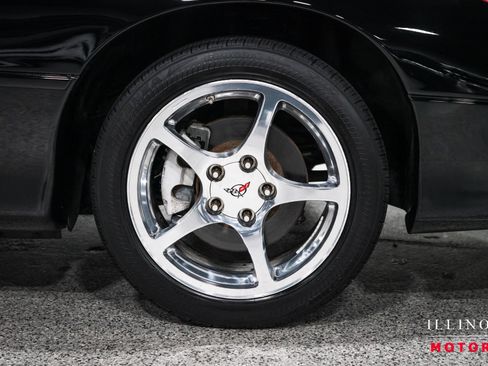 Used 1998 Chevrolet Camaro Z28 w/ Preferred Equipment Group 2 RWD image 12