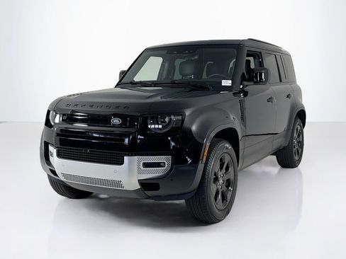 Used 2025 Land Rover Defender 110 S image 1