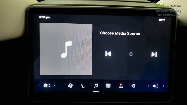 Used 2026 Tesla Model Y AWD image 54