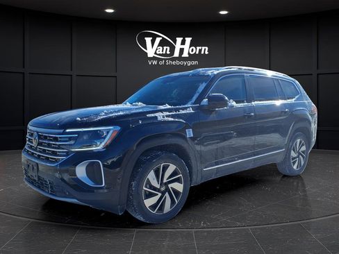 New 2026 Volkswagen Atlas SEL image 3