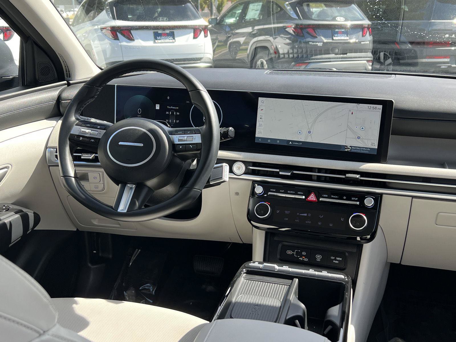 Certified 2025 Hyundai Tucson SEL AWD/4WD image 2
