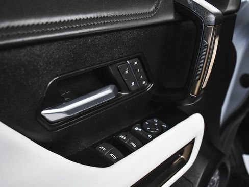 Used 2024 GMC Hummer EV 3X image 10