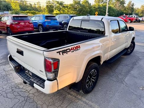 Used 2021 Toyota Tacoma TRD Sport AWD/4WD image 6
