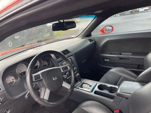 Used 2008 Dodge Challenger SRT8 RWD image 10