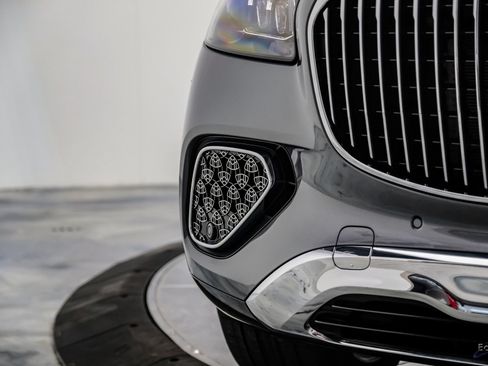 Used 2024 Mercedes-Benz Maybach GLS 600 4MATIC image 38