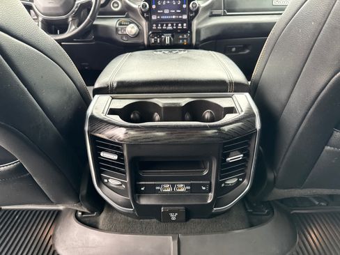 Used 2024 RAM 1500 Laramie AWD/4WD image 29
