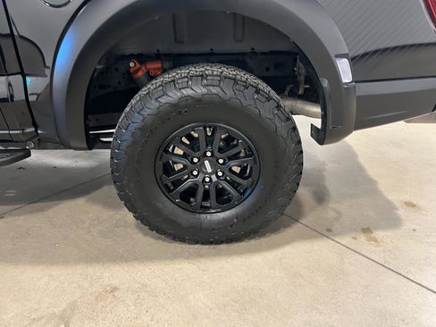 Used 2025 Ford F150 Raptor image 44