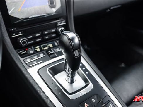 Used 2019 Porsche 718 Cayman image 12