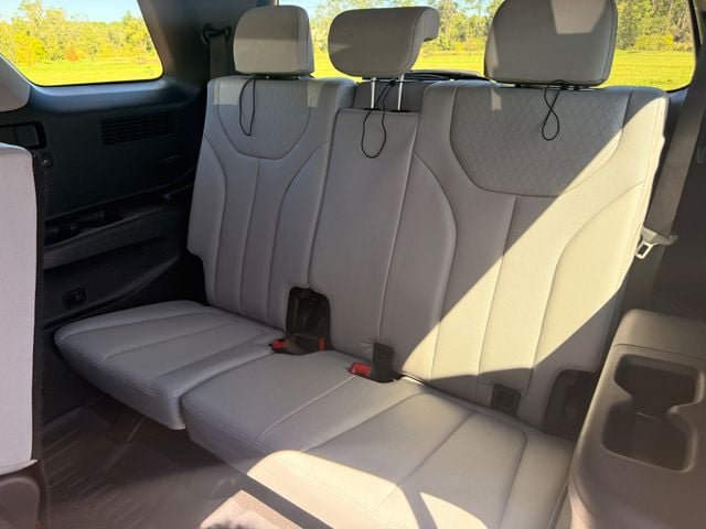 Used 2022 Hyundai Palisade SEL w/ 8P Bench Seat Package FWD image 16