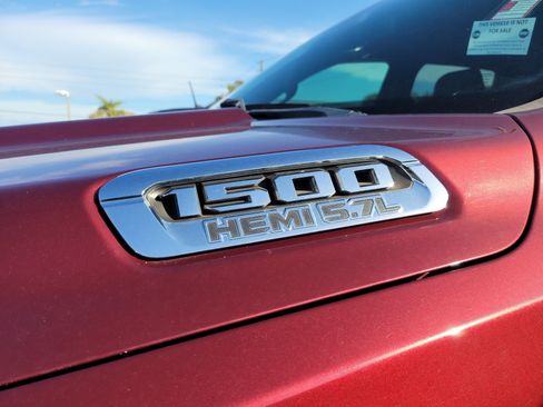 Used 2019 RAM 1500 Big Horn AWD/4WD image 9