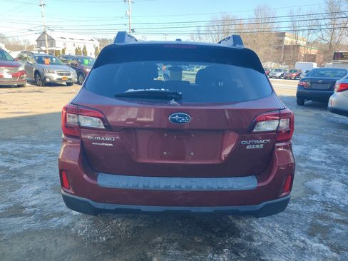 Used 2015 Subaru Outback 2.5i Premium image 5