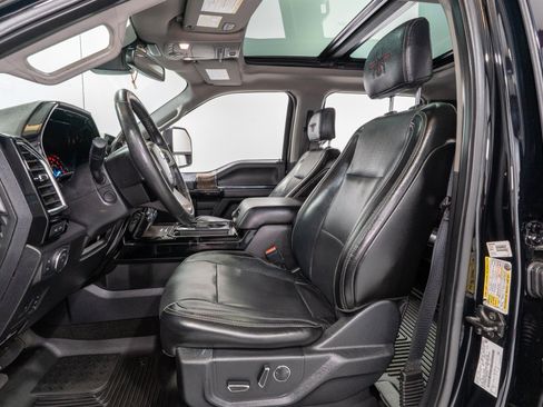 Used 2018 Ford F250 Lariat w/ Lariat Ultimate Package AWD/4WD image 19