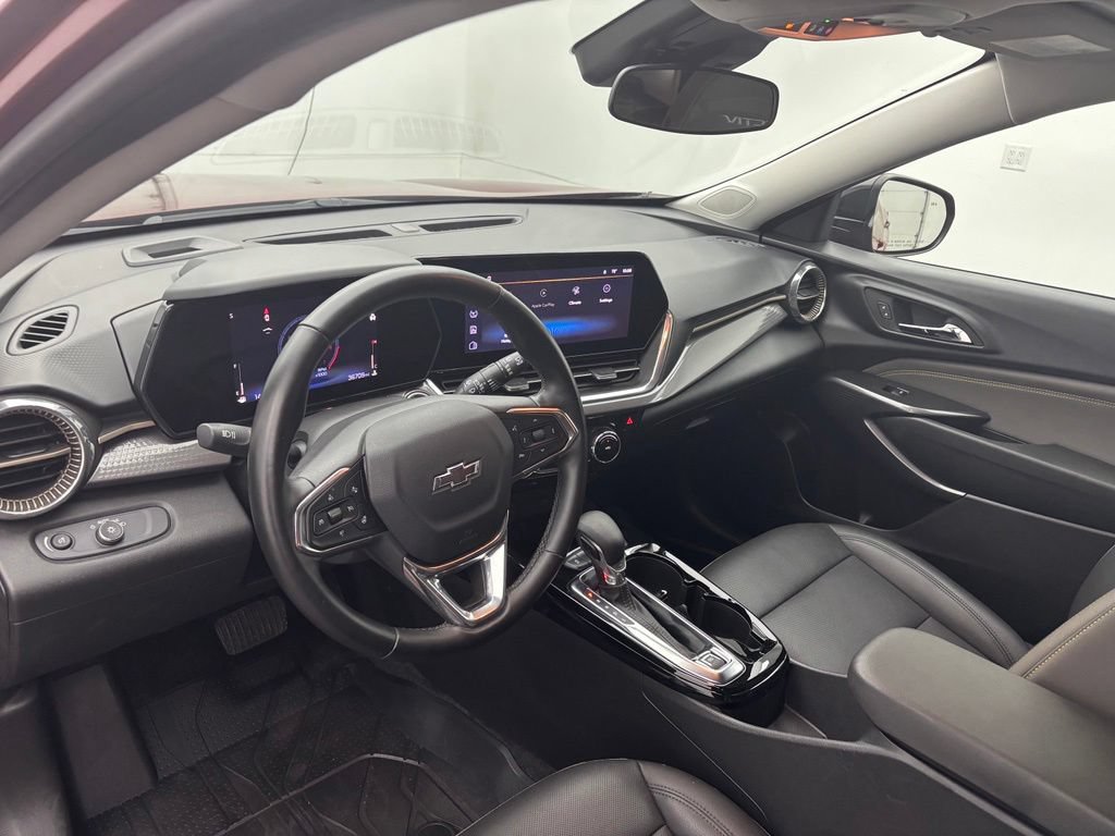 Used 2024 Chevrolet Trax ACTIV w/ Driver Confidence Package FWD image 18