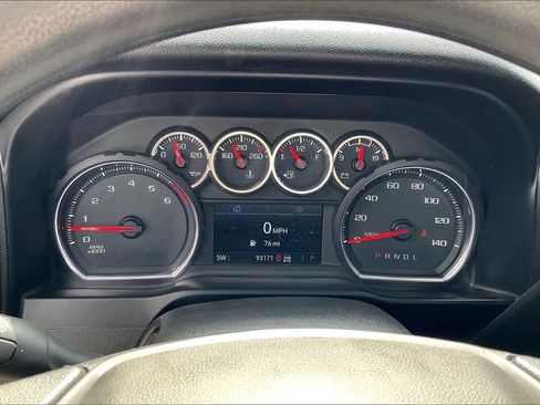Used 2020 Chevrolet Silverado 2500 LT AWD/4WD image 28