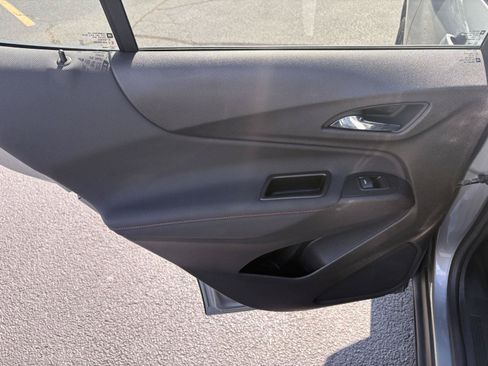 Used 2023 Chevrolet Equinox RS AWD/4WD image 13
