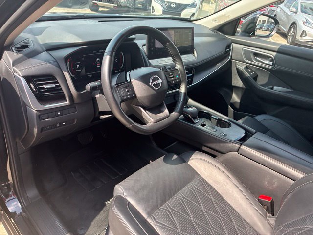 Used 2025 Nissan Rogue Platinum FWD image 19