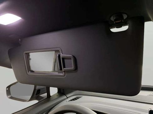 Used 2025 Volkswagen ID.4 Pro RWD image 52