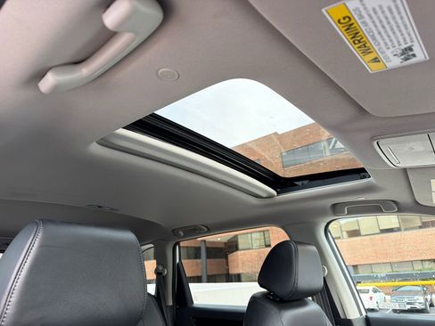 Used 2024 Honda CR-V EX-L image 14