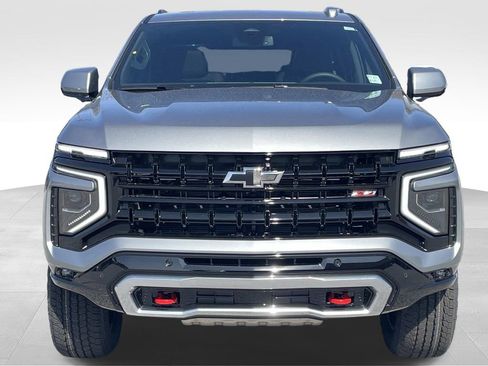 New 2026 Chevrolet Suburban Z71 w/ Comfort Package image 8