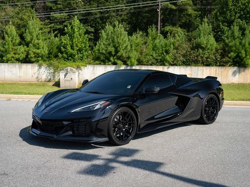 Used 2023 Chevrolet Corvette Z06 RWD image 31