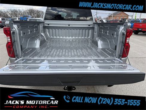 Used 2025 Chevrolet Silverado 2500 Custom image 15