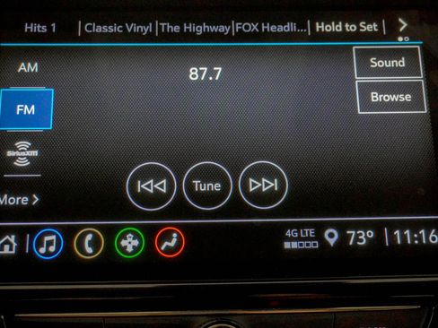 Used 2022 Chevrolet TrailBlazer LT w/ Convenience Package FWD image 22