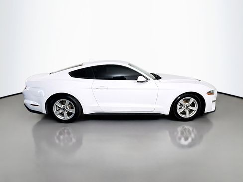Used 2021 Ford Mustang Coupe image 11