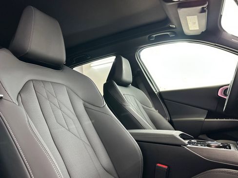 Used 2025 BMW X3 xDrive30i w/ Convenience Package image 31