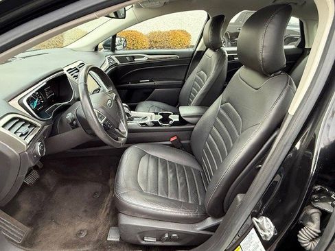 Used 2015 Ford Fusion SE w/ Equipment Group 202A image 14