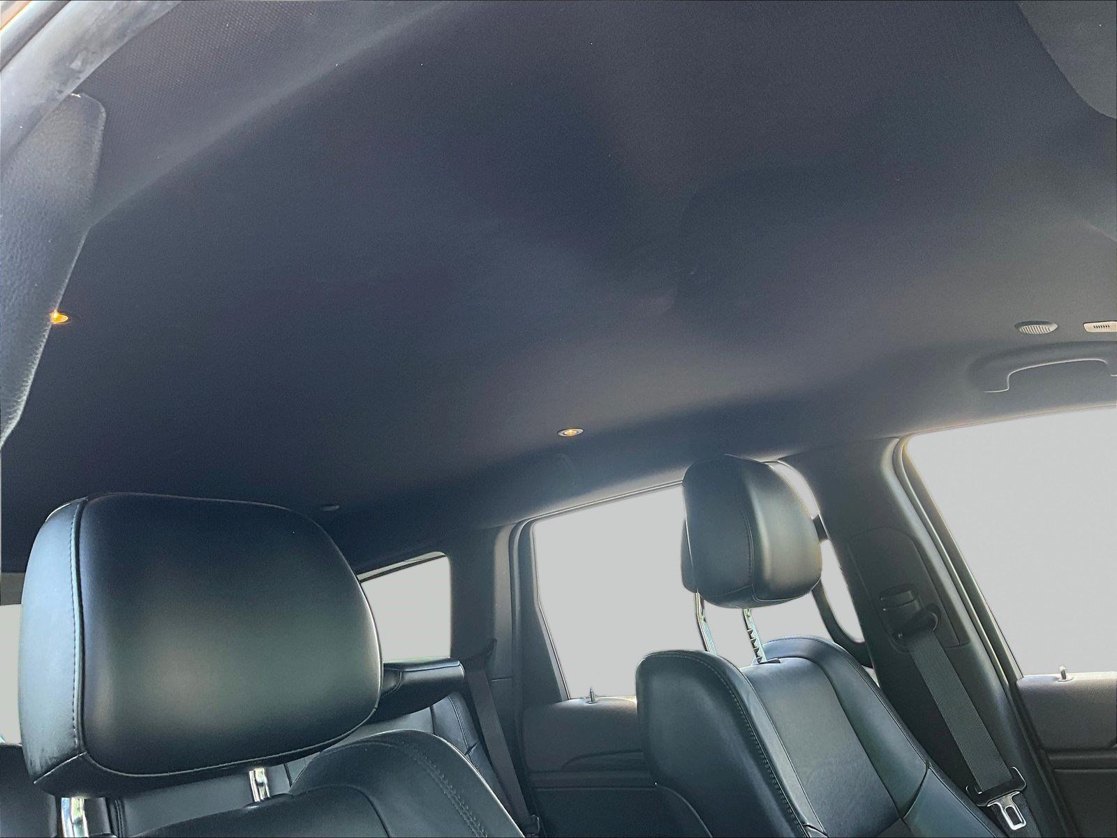 Used 2019 Jeep Grand Cherokee Laredo w/ Laredo X Package RWD image 27