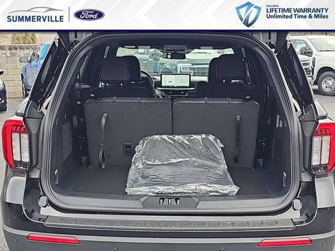 New 2026 Ford Explorer ST-Line w/ ST-Line Street Pack RWD image 15