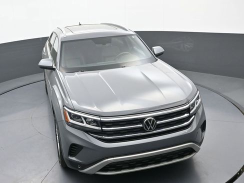 Used 2021 Volkswagen Atlas Cross Sport SE image 29