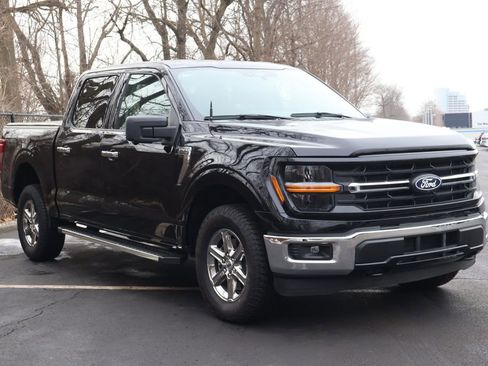 Used 2024 Ford F150 XLT w/ Mobile Office Package image 10