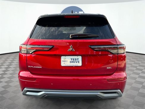 New 2025 Mitsubishi Outlander SEL image 5