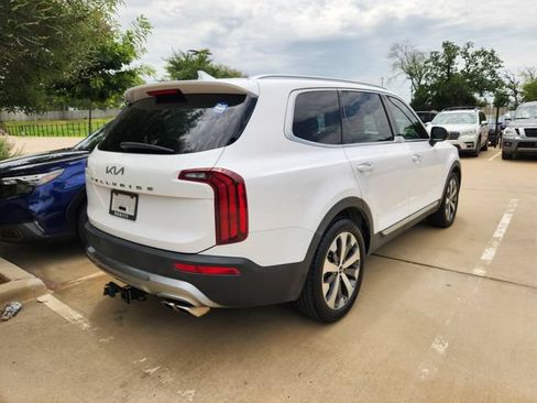 Certified 2022 Kia Telluride S FWD image 4