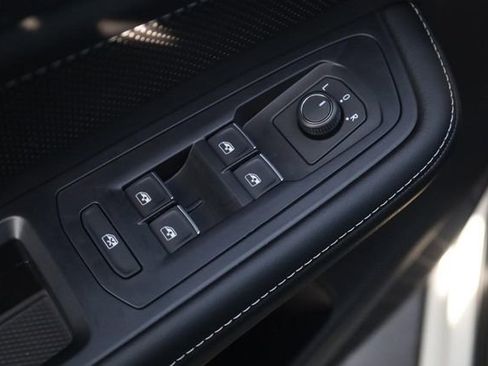 New 2026 Volkswagen Atlas Cross Sport SEL R-Line image 10