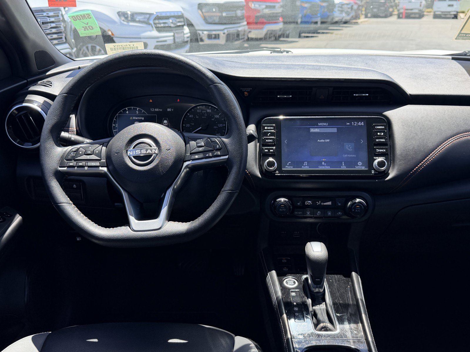 Used 2023 Nissan Kicks SR w/ SR Premium Package FWD image 14