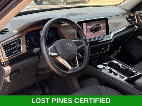Used 2025 Volkswagen Atlas SE FWD image 8