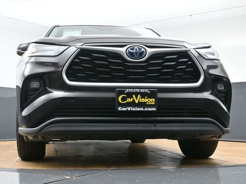 Used 2021 Toyota Highlander XLE AWD/4WD image 54