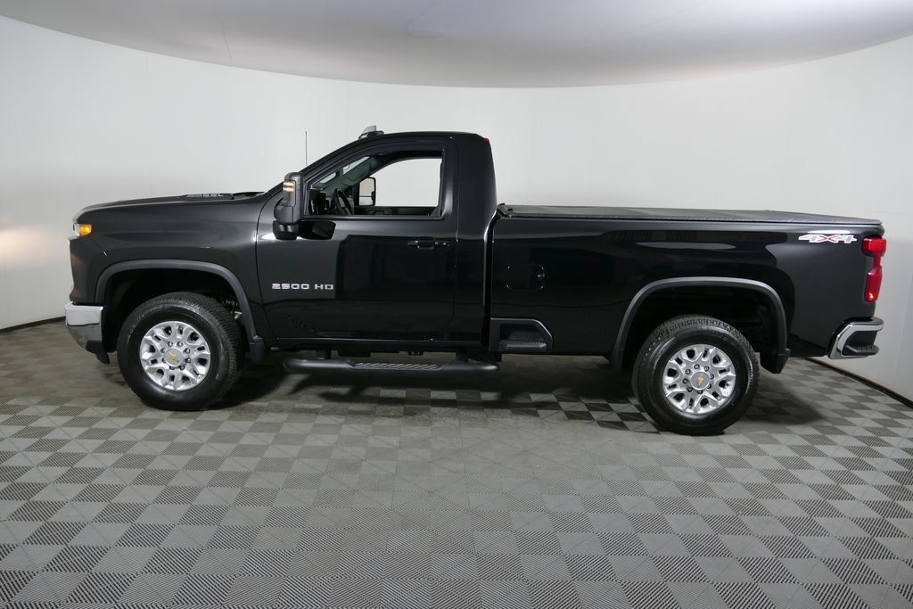 Used 2024 Chevrolet Silverado 2500 LT w/ Convenience Package AWD/4WD image 8